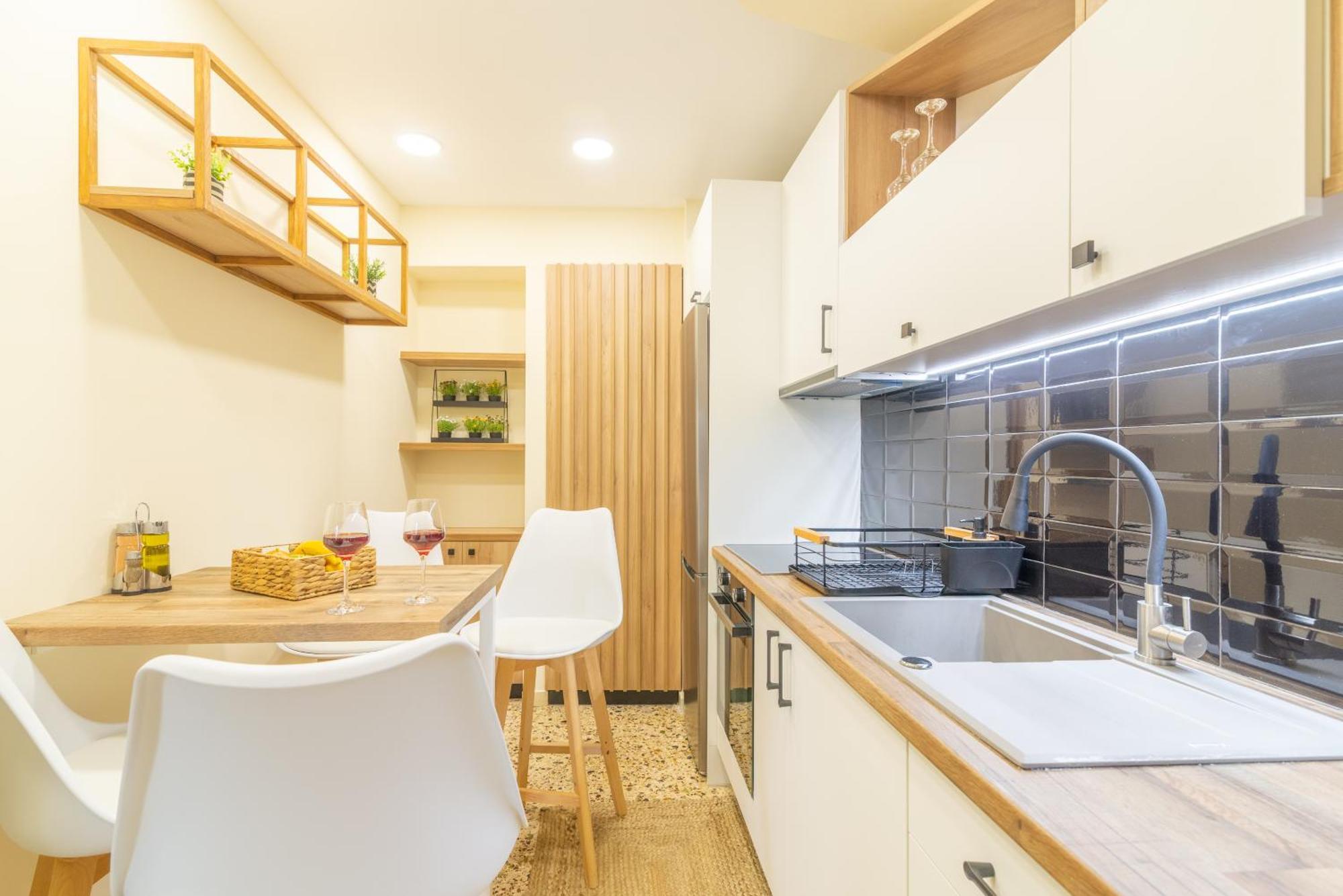 Appartement New Renovated In Center Héraklion