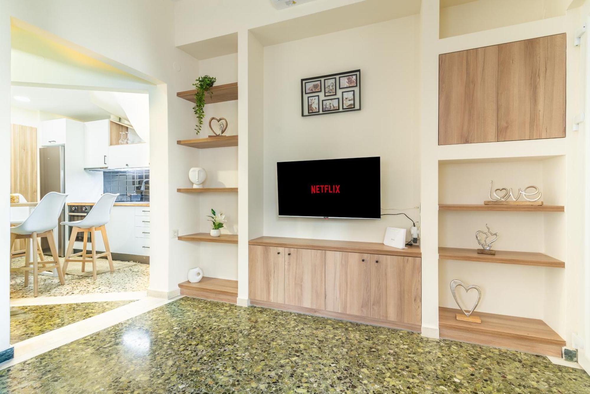 New Renovated In Center Appartement Héraklion